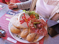 Raclette du Restaurant La Petite Ferme à Saint-Sorlin-d'Arves - n°5