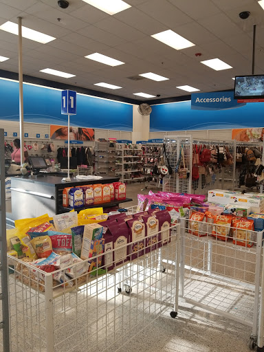 Clothing Store «Ross Dress for Less», reviews and photos, 3201 Eastway Dr, Charlotte, NC 28205, USA