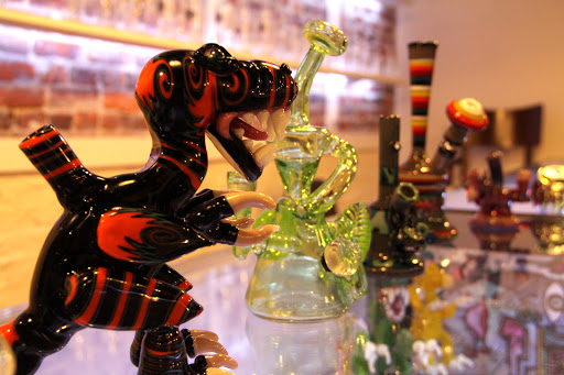 Glass Blower «Blue Dog Smoke Shop», reviews and photos, 802 Granby St, Norfolk, VA 23510, USA