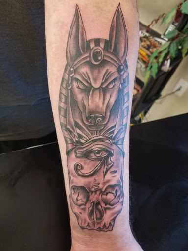 Tattoo Shop «Simply Addictive Tattoo Studio», reviews and photos, 920 NW 32nd St, Newcastle, OK 73065, USA