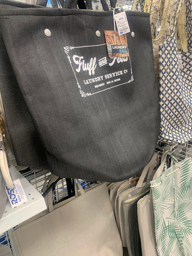 Clothing Store «Ross Dress for Less», reviews and photos, 19330 Plummer St, Northridge, CA 91324, USA