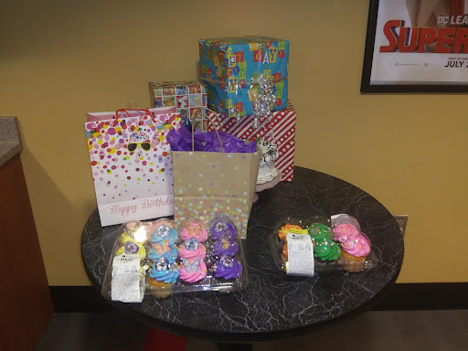 Movie Theater «Regal Cinemas Park Place 16 & RPX», reviews and photos, 7200 US-19, Pinellas Park, FL 33781, USA