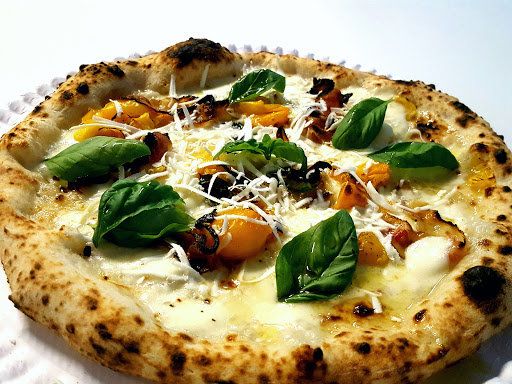 Pizzeria Pulcinella in Cesana Brianza, Provincia di Lecco