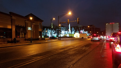 Coffee Shop «Starbucks», reviews and photos, 7161 N Milwaukee Ave, Niles, IL 60714, USA