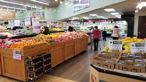 Korean Grocery Store «Lotte Plaza Market - Germantown», reviews and photos, 13069 Wisteria Dr, Germantown, MD 20874, USA