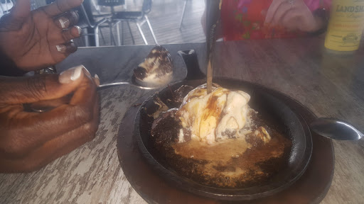 Bar & Grill «The Gnarly Gar», reviews and photos, 18200 Lakepoint Cove, Point Venture, TX 78645, USA