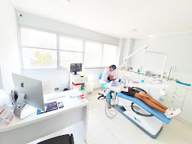 Clinica Dental - Especialidades Dentales
