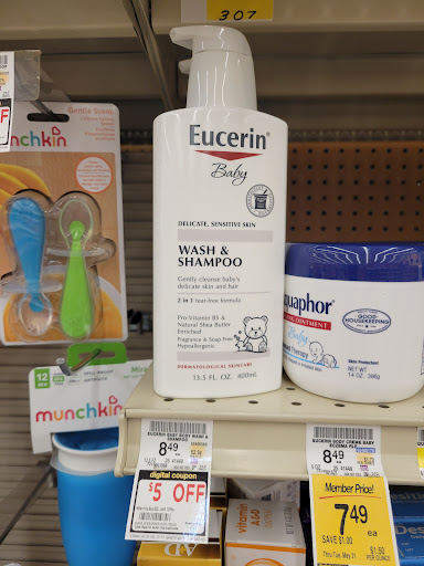 Grocery Store «Safeway», reviews and photos, 14922 Olympic Dr, Clearlake, CA 95422, USA