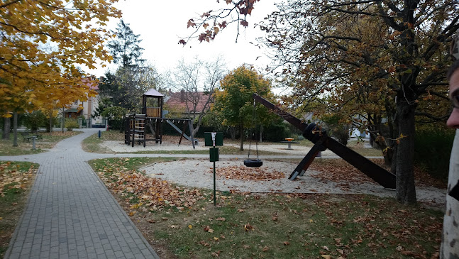 Értékelések erről a helyről: Játszótér és homokozó az Iskola mellett, Veszprém - Iskola