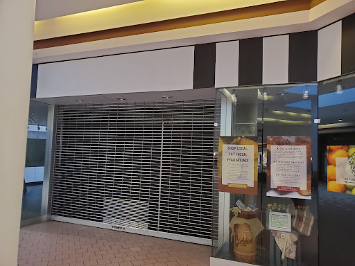 Foot Locker, 3065 NY-50 #115, Saratoga Springs, NY 12866, USA, 