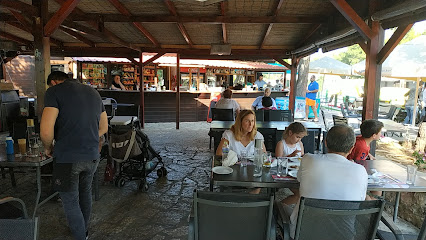 GARDENale Rafinas Cafe Restaurant