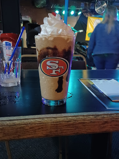 Night Club «Westside Station Restaurant», reviews and photos, 610 Edgewater St NW, Salem, OR 97304, USA