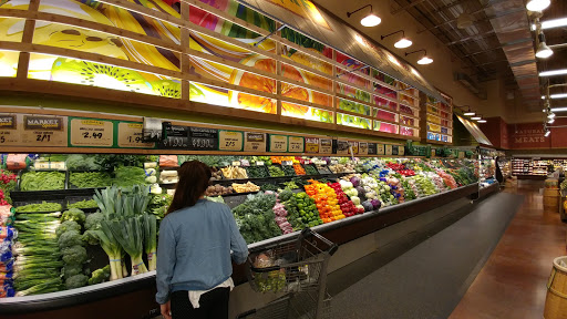 Grocery Store «Fresh Thyme Farmers Market- Alamo/Oakley», reviews and photos, 3321 Alamo Ave, Cincinnati, OH 45209, USA