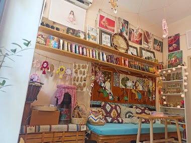 Indi Art Cafe Ателие За Рисуване С Къна