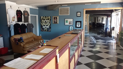 Tattoo Shop «Custom Concepts Tattoo and Design», reviews and photos, 1 Harbor Blvd, Destin, FL 32541, USA