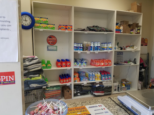 Laundromat «Sterling Herndon Laundromat», reviews and photos, 23070 Oakgrove Rd, Sterling, VA 20166, USA