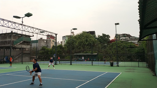 sân tennis nhà máy nước Ngô Sĩ Liên