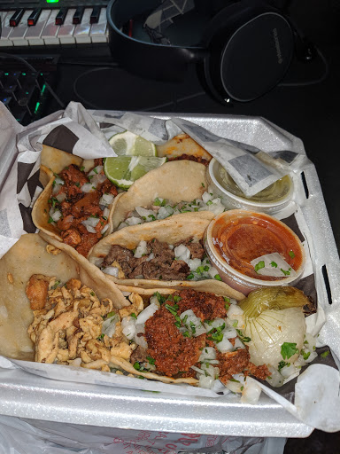 Mexican Grocery Store «TIENDA CAMPOS», reviews and photos, 135 S Philadelphia Blvd, Aberdeen, MD 21001, USA