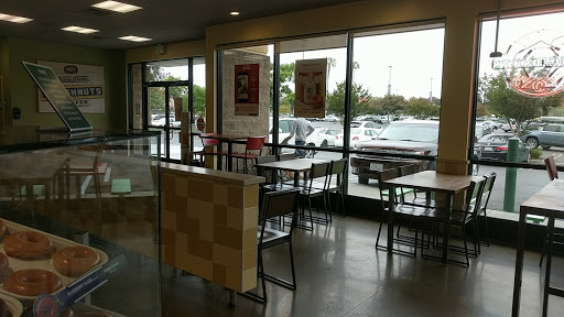 Bakery «Krispy Kreme Doughnuts», reviews and photos, 2146 Leghorn St, Mountain View, CA 94043, USA