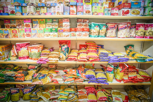 Grocery Store «Raj Grocery Store», reviews and photos, 1034 W Yosemite Ave, Manteca, CA 95337, USA