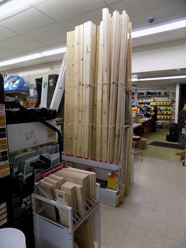Home Improvement Store «Lusby Motor Company Inc.», reviews and photos, 155 Main St, Prince Frederick, MD 20678, USA