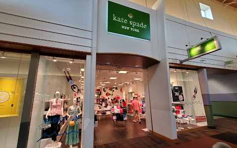 Kate Spade Outlet - Fashion accessories store in Auburn Hills, United  States 