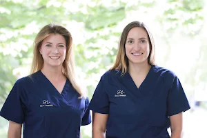 Dr. Anna Smaczny & Dr. Sophia Niessen Zahnmedizin am botanischen Garten image