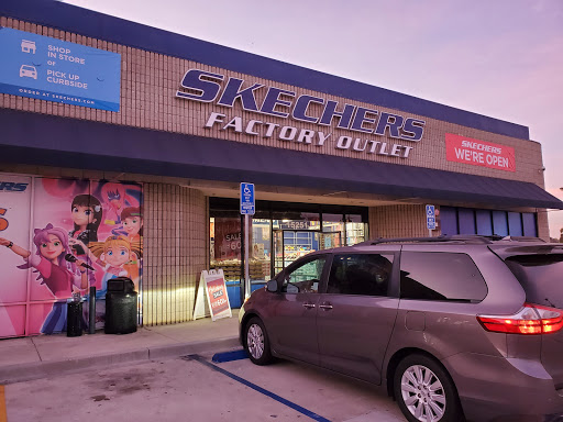 Shoe Store «SKECHERS Factory Outlet», reviews and photos, 15251 Beach Blvd, Westminster, CA 92683, USA