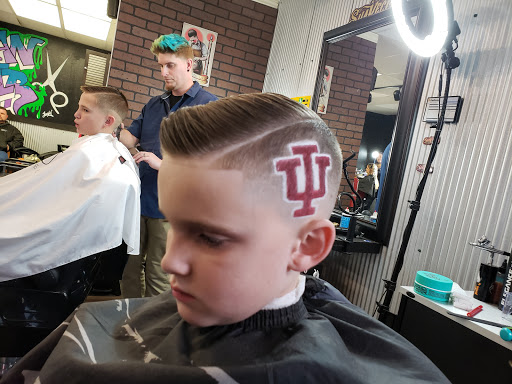 Hair Salon «Urban hair hub», reviews and photos, 18 S Harrison St, Shelbyville, IN 46176, USA