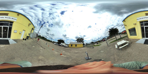 Thrift Store «Central Florida Thrift store», reviews and photos, 810 N Ridgewood Dr, Sebring, FL 33870, USA