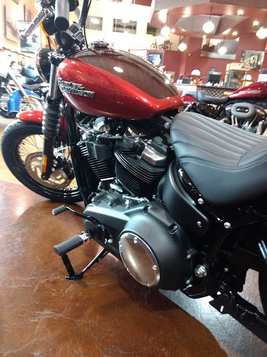 Harley-Davidson Dealer «Surdyke Harley-Davidson», reviews and photos, 2435 US-67, Festus, MO 63028, USA