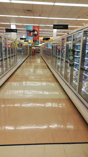 Grocery Store «Winn-Dixie», reviews and photos, 2519 McMullen Booth Rd #106, Clearwater, FL 33761, USA