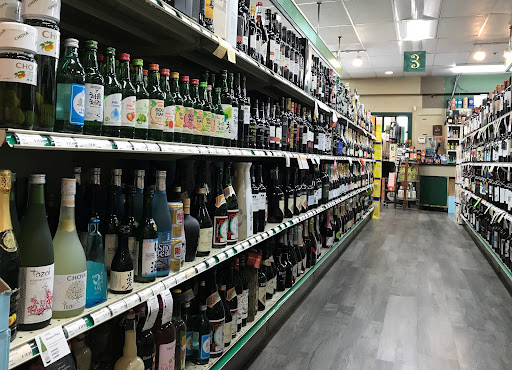 Liquor Store «Kings Contrivance Liquor Shop», reviews and photos, 8630 Guilford Rd B30, Columbia, MD 21046, USA