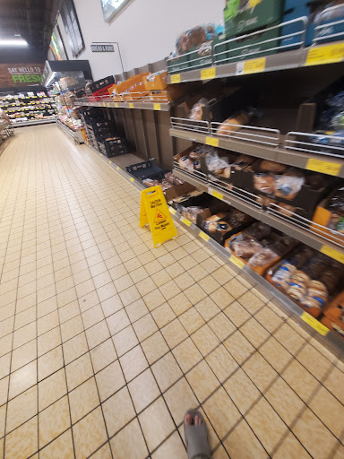 Supermarket «ALDI», reviews and photos, 1645 E Kearney St, Springfield, MO 65803, USA