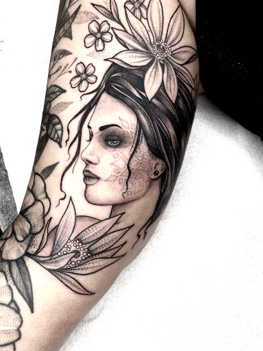 Explore letter l tattoo ideas, creative tattoo ideas in Savannah, available at tattoos by delan