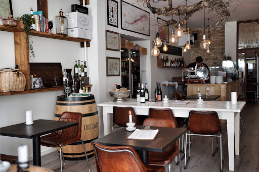 Lalou Vinbar in Odense C, Kolding