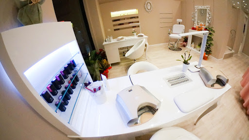 Cigna Beauty Care