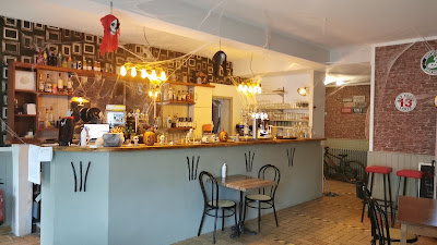 Le pub à Eyraud-Crempse-Maurens
