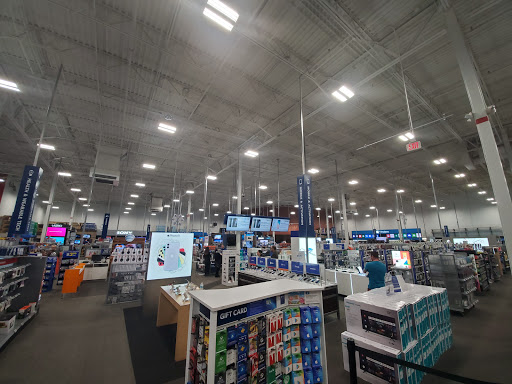 Shopping Mall «Drew 19 Shopping Center», reviews and photos, 21311 US Hwy 19 N, Clearwater, FL 33765, USA