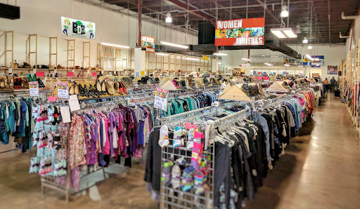Thrift Store «Saint Vincent de Paul Thrift Store of Plano», reviews and photos, 3305 N Central Expy #280, Plano, TX 75023, USA