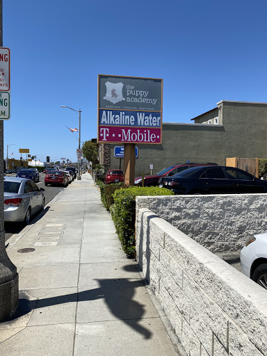 Cell Phone Store «T-Mobile», reviews and photos, 524 Pacific Coast Hwy, Hermosa Beach, CA 90254, USA