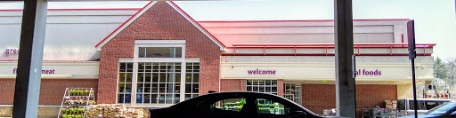 Grocery Store «Stop & Shop», reviews and photos, 154 Westchester Ave, White Plains, NY 10604, USA