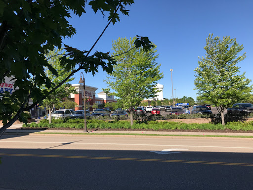 Shopping Mall «Woodbury Lakes», reviews and photos, 9020 Hudson Rd # 401, St Paul, MN 55125, USA