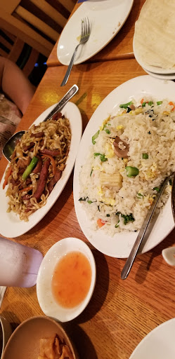 Shopping Mall «Central Plaza Shopping Center», reviews and photos, 2550 Central Park Ave, Yonkers, NY 10710, USA