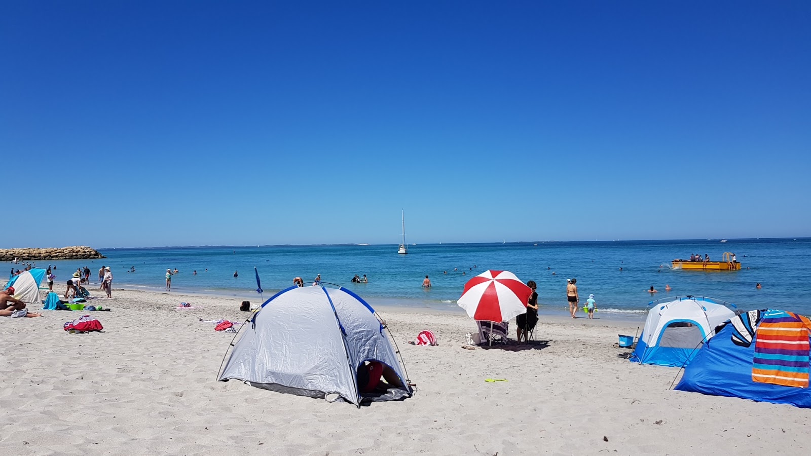 Foto von North Coogee Dog Beach und die siedlung