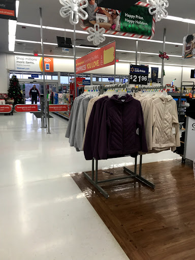 Discount Store «Walmart», reviews and photos, 651 Main St, Harleysville, PA 19438, USA
