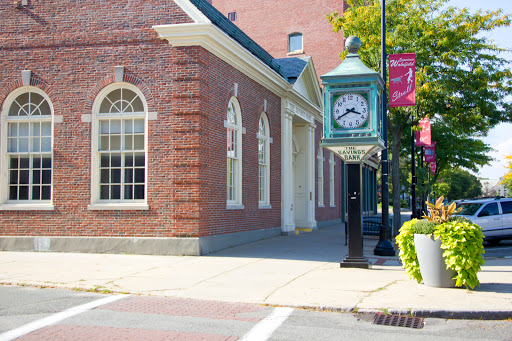 The Savings Bank ATM in Wakefield, Massachusetts