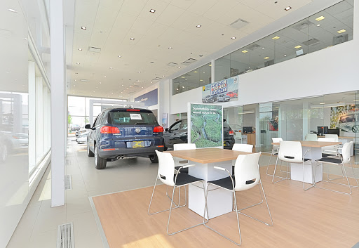 Volkswagen Dealer «Pugi Volkswagen», reviews and photos, 2020 Ogden Ave, Downers Grove, IL 60515, USA