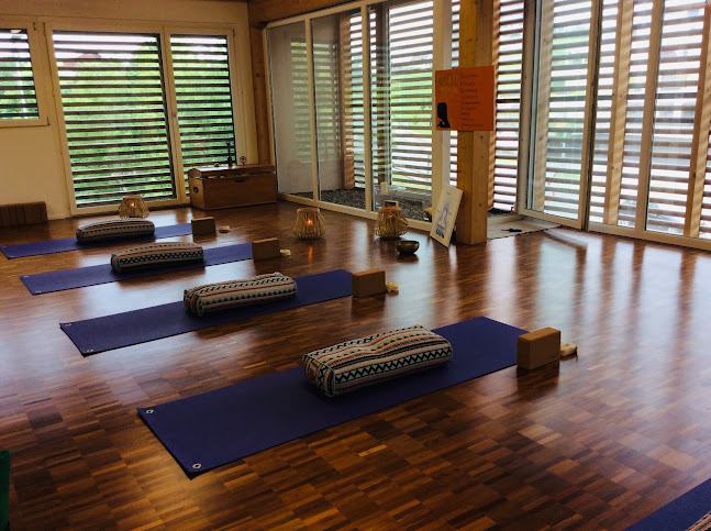 Rezensionen über Yoga Sivananda in Freienbach - Yoga-Studio