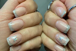 MIMI NAILS image